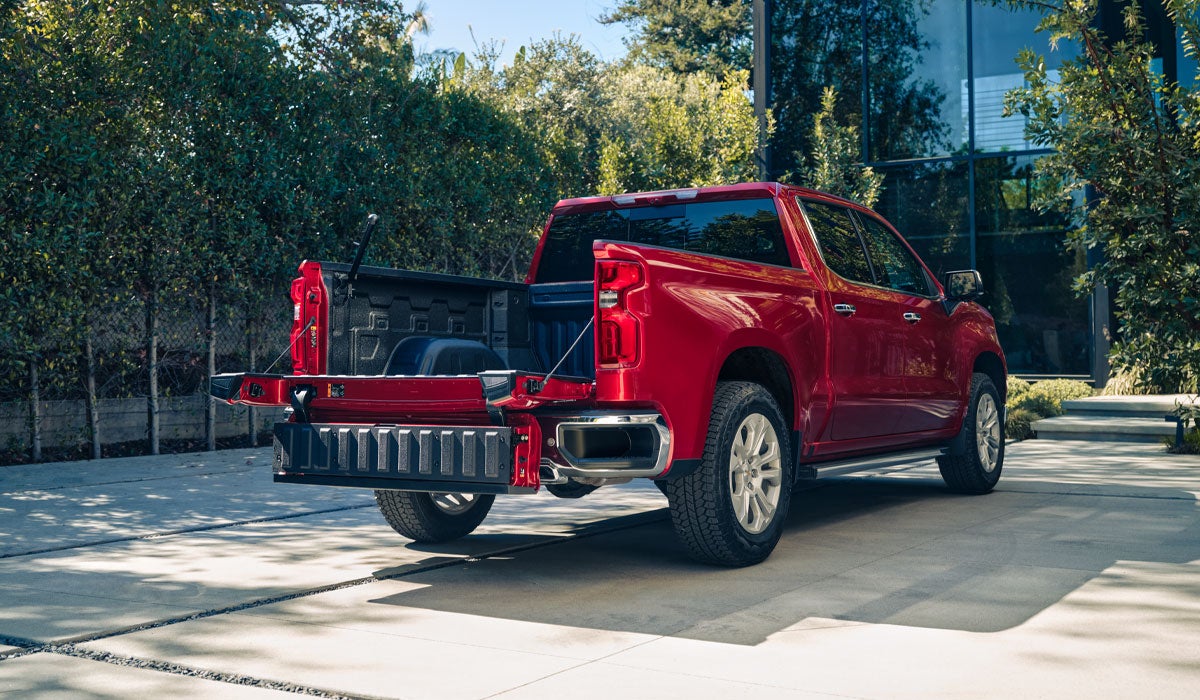 Eric von Schledorn Chevrolet in Saukville WI