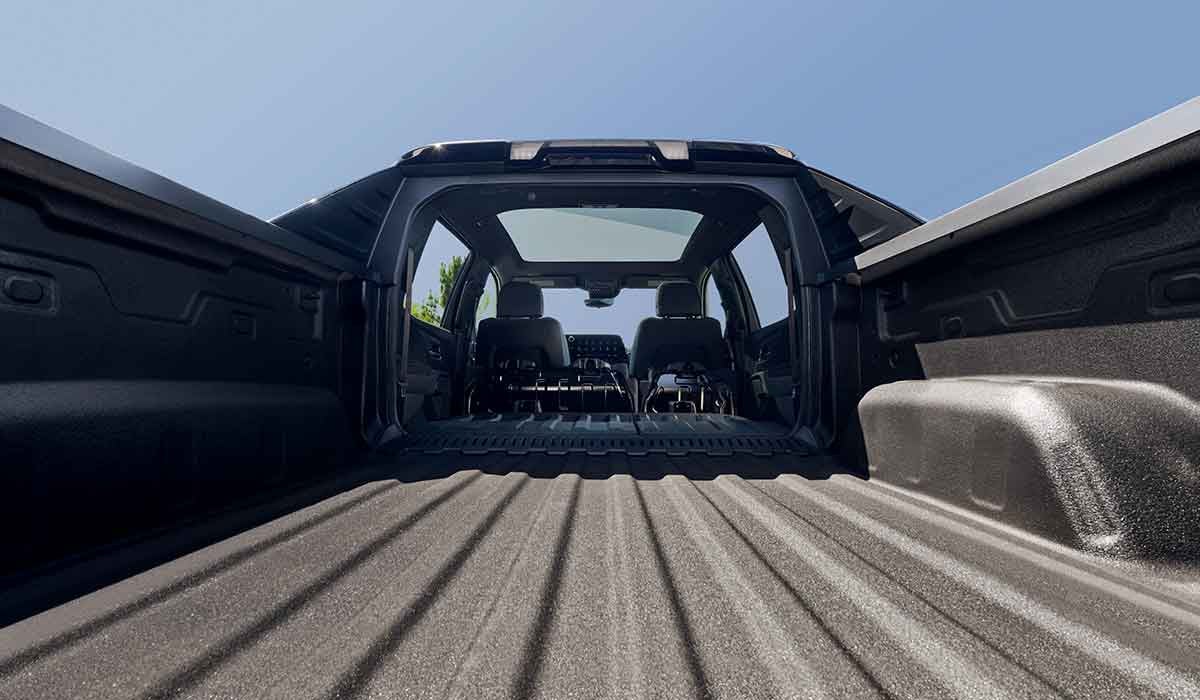 Eric von Schledorn Chevrolet in Saukville WI